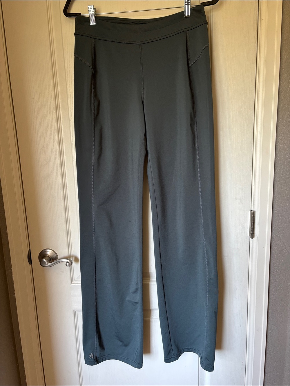 Athleta Wide Leg Yoga Pants Sage Green Size Medium